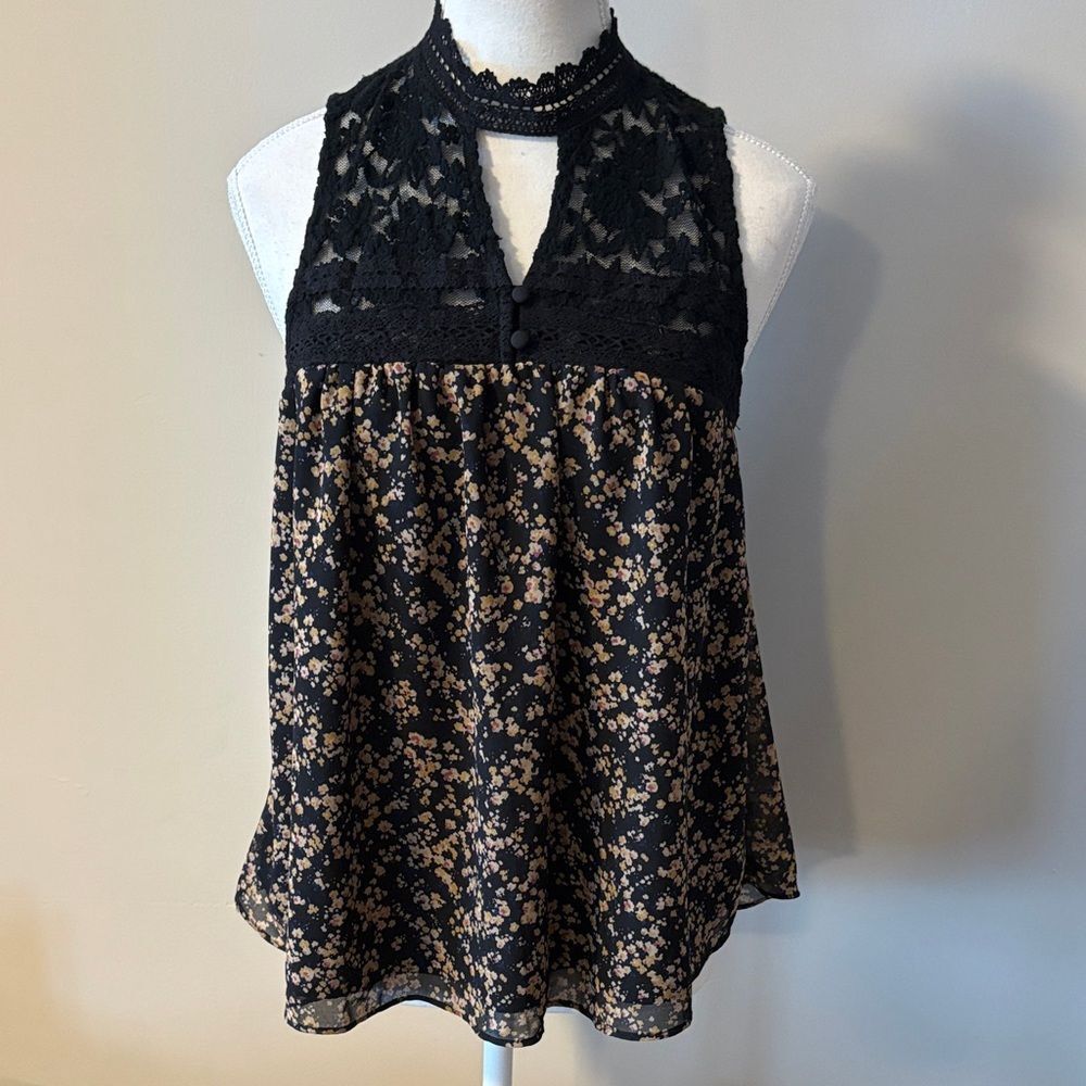 Miss Me Black Floral Lace Halter Top. Size Small